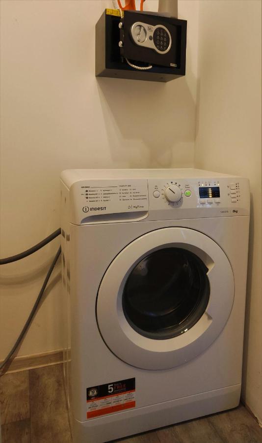 Wszedzie Blisko Appartement Gliwice Buitenkant foto